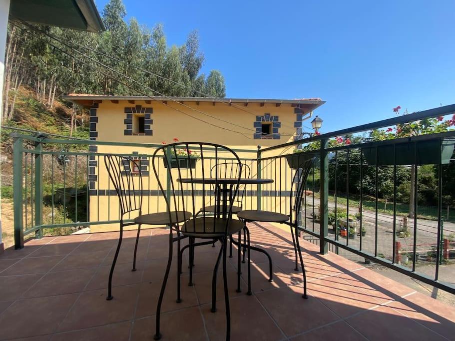 Casa En Montealegre Reformada Y Acogedora Samano Bagian luar foto